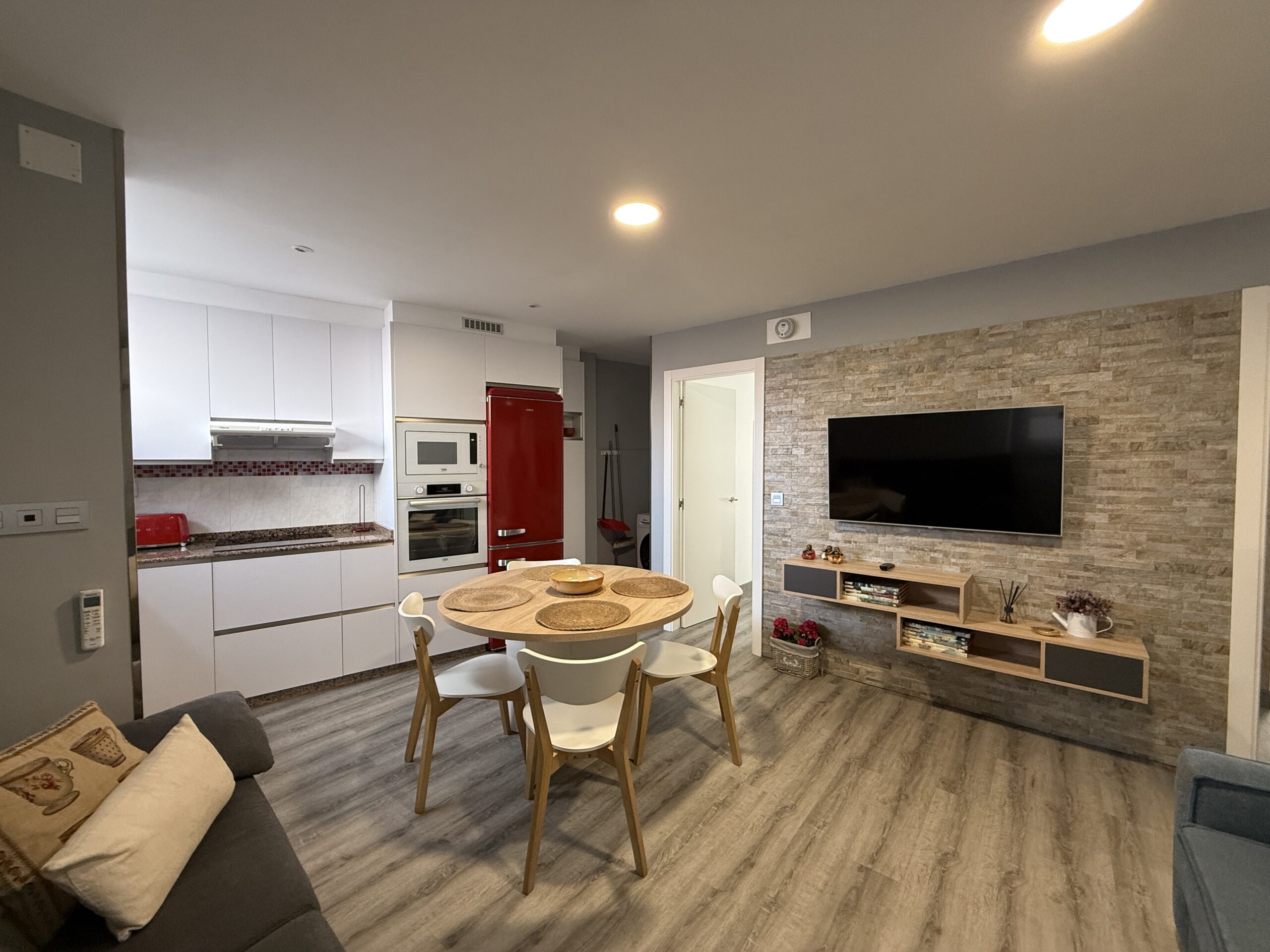 Bonito apartamento disponible en alquiler de curso escolar